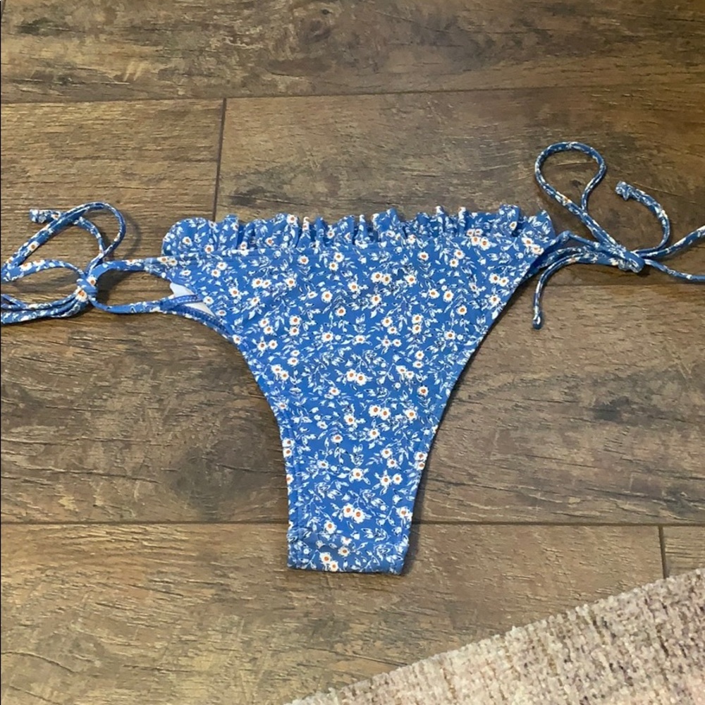 Bikini Bottom - Picture 3 of 4